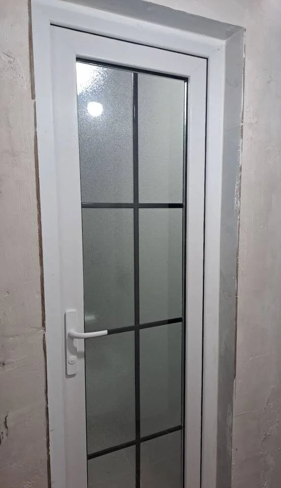 نمونه کار درب شیشه ای مات دوجداره